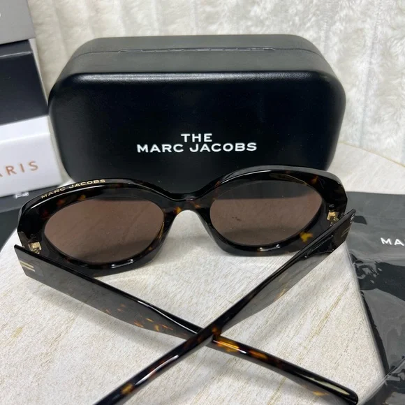 Marc Jacobs Tortoiseshell Cat-Eye Sunglasses - Picture 2 of 12